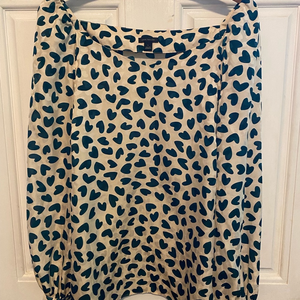 Ann Taylor Heart Puff Sleeve Top Womens Large Green Cream Pastel Business Casual